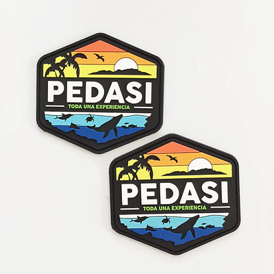 Περιβαλλοντικά φιλικό αδιάβροχο PVC Patch Custom Clothing Logo Ηθικό Patch 4mm